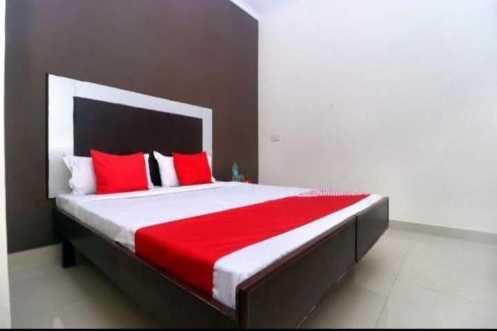 Hotel Blessing Inn By Grb Jalandhar Luaran gambar