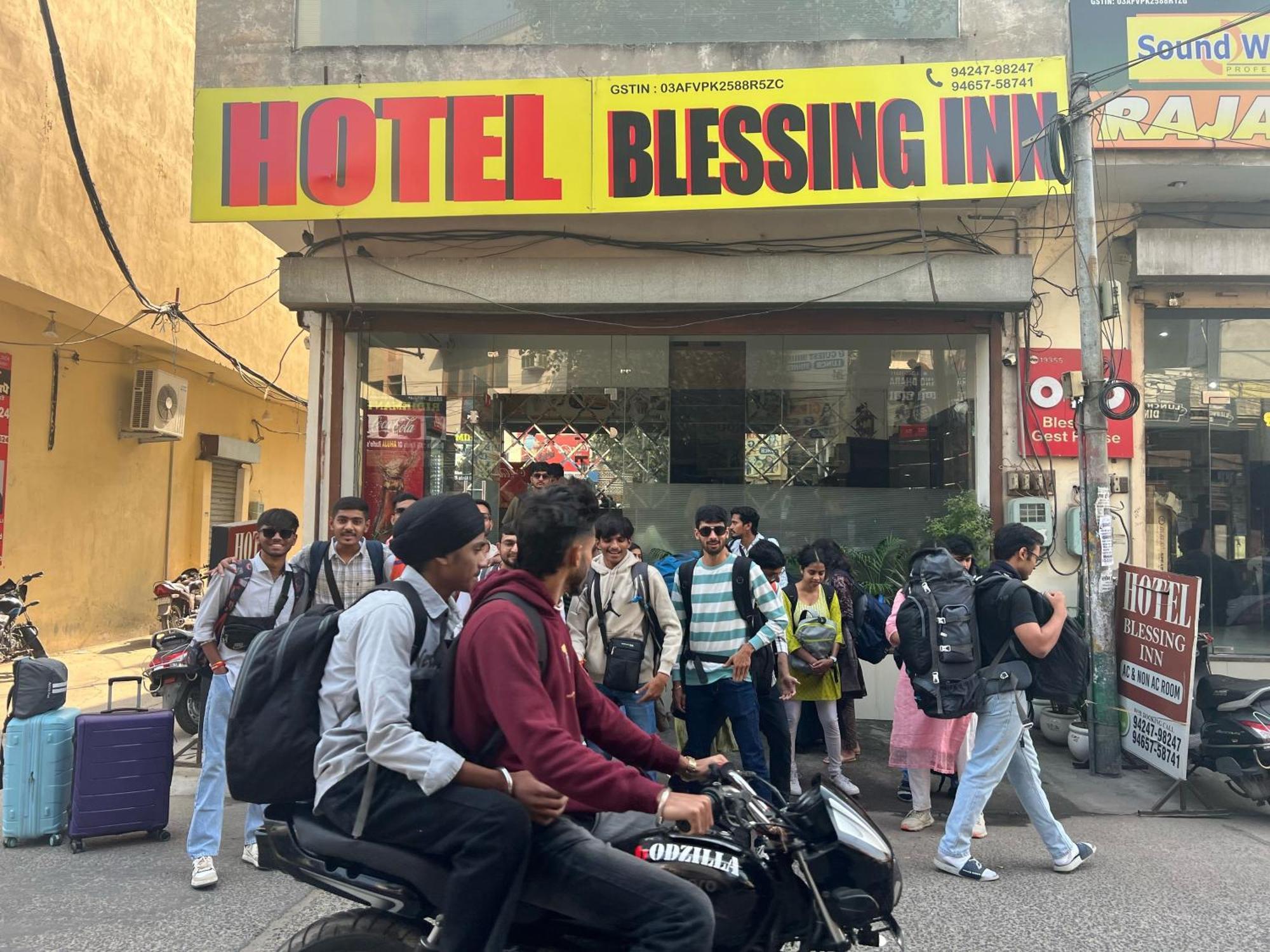 Hotel Blessing Inn By Grb Jalandhar Luaran gambar